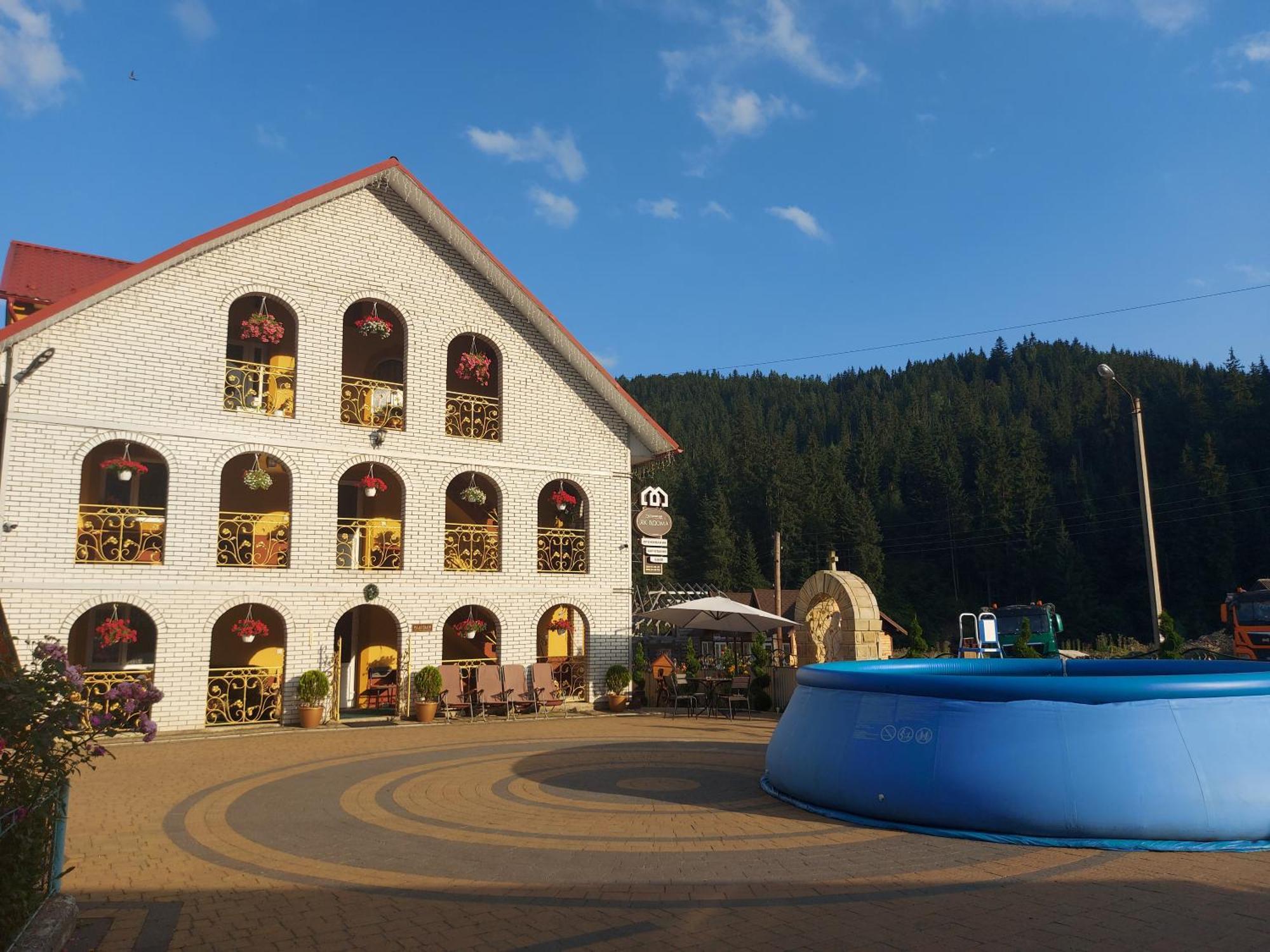 "Як Вдома" Буковель Hotel Buitenkant foto