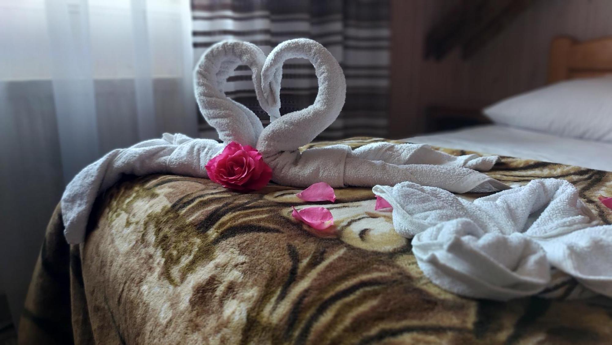 "Як Вдома" Буковель Hotel Buitenkant foto