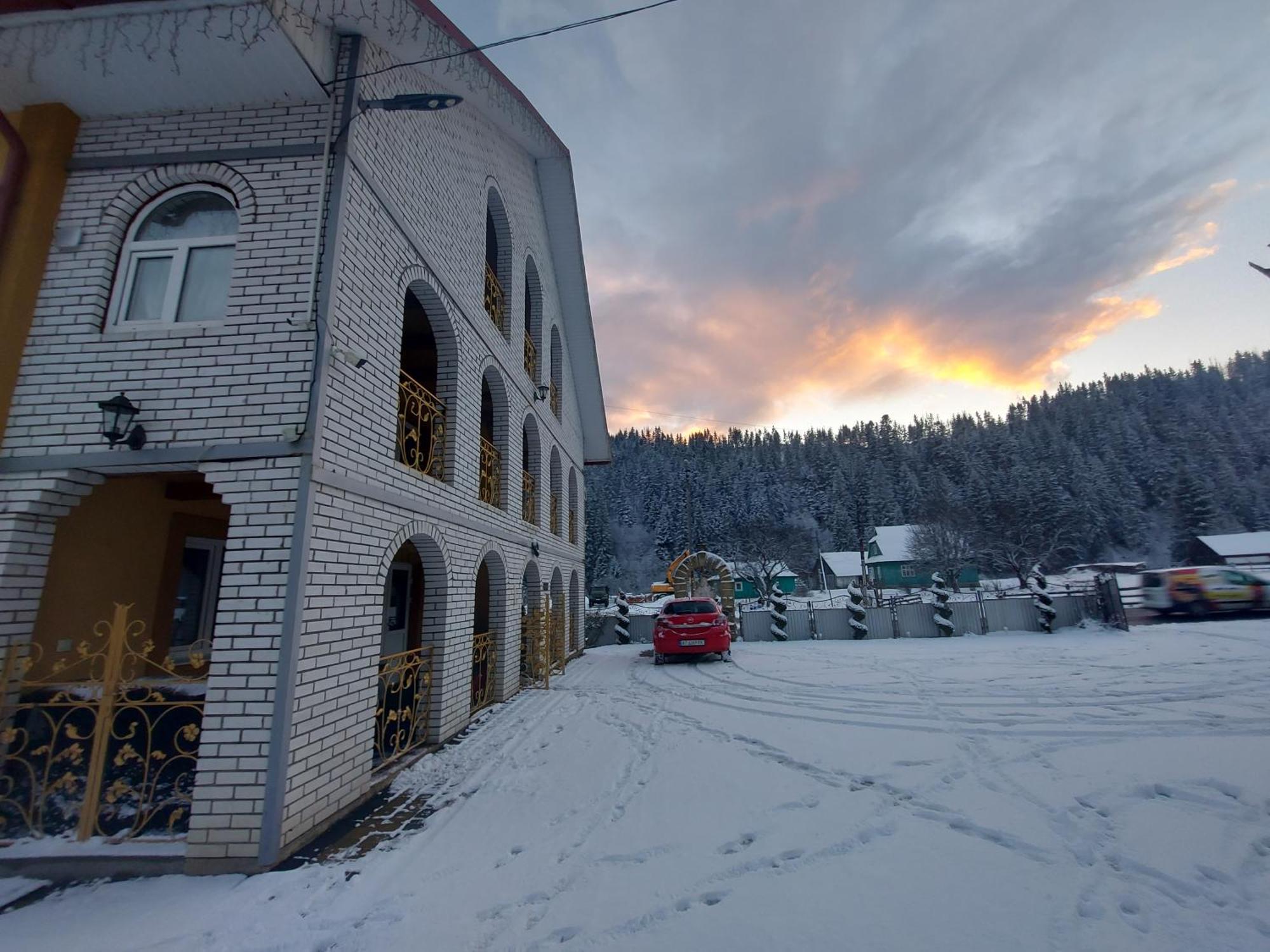 "Як Вдома" Буковель Hotel Buitenkant foto