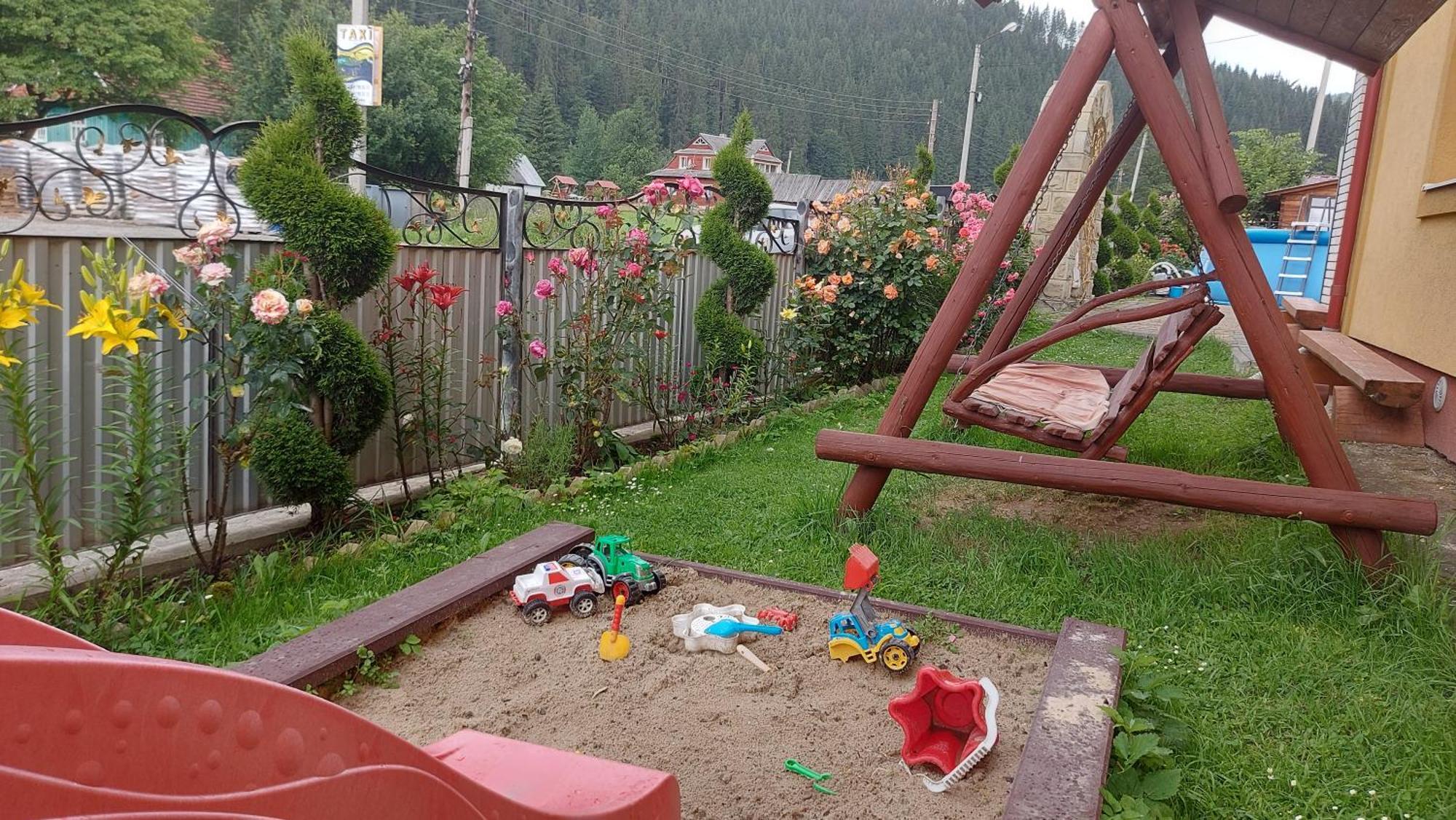 "Як Вдома" Буковель Hotel Buitenkant foto